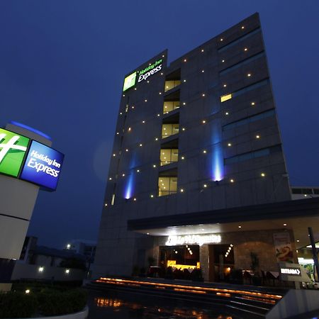 Holiday Inn Express Toluca Galerias Metepec, An Ihg Hotel Экстерьер фото